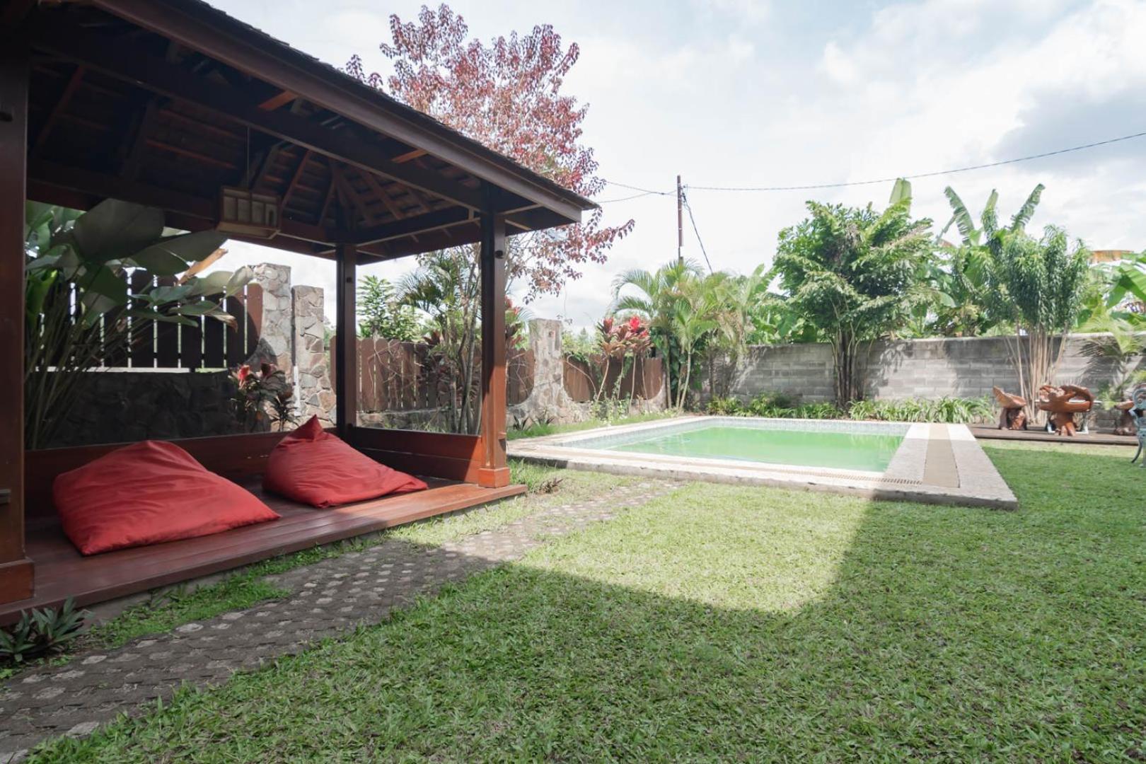 RedDoorz Plus near Dago Pakar Bandung Zewnętrze zdjęcie