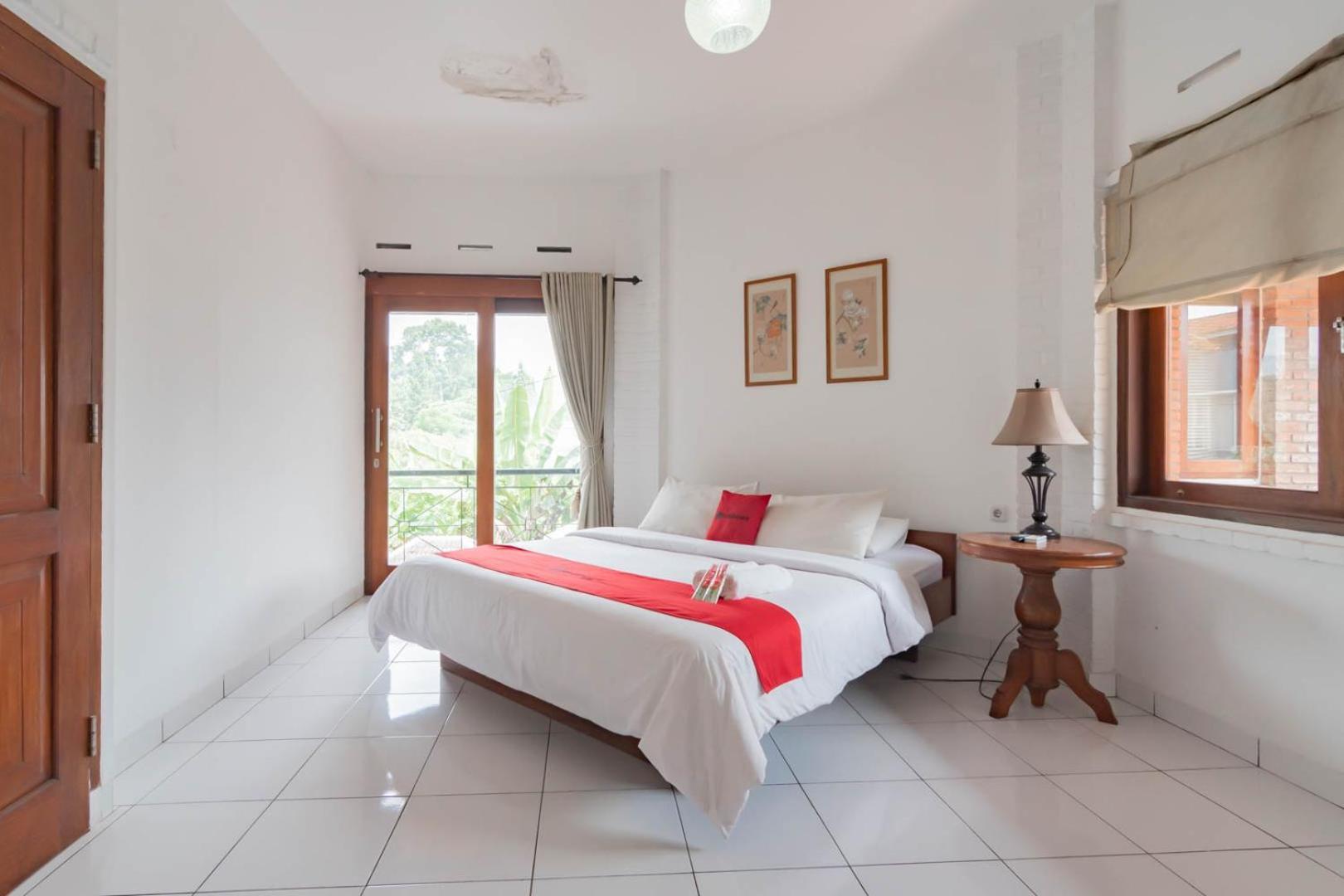 RedDoorz Plus near Dago Pakar Bandung Zewnętrze zdjęcie