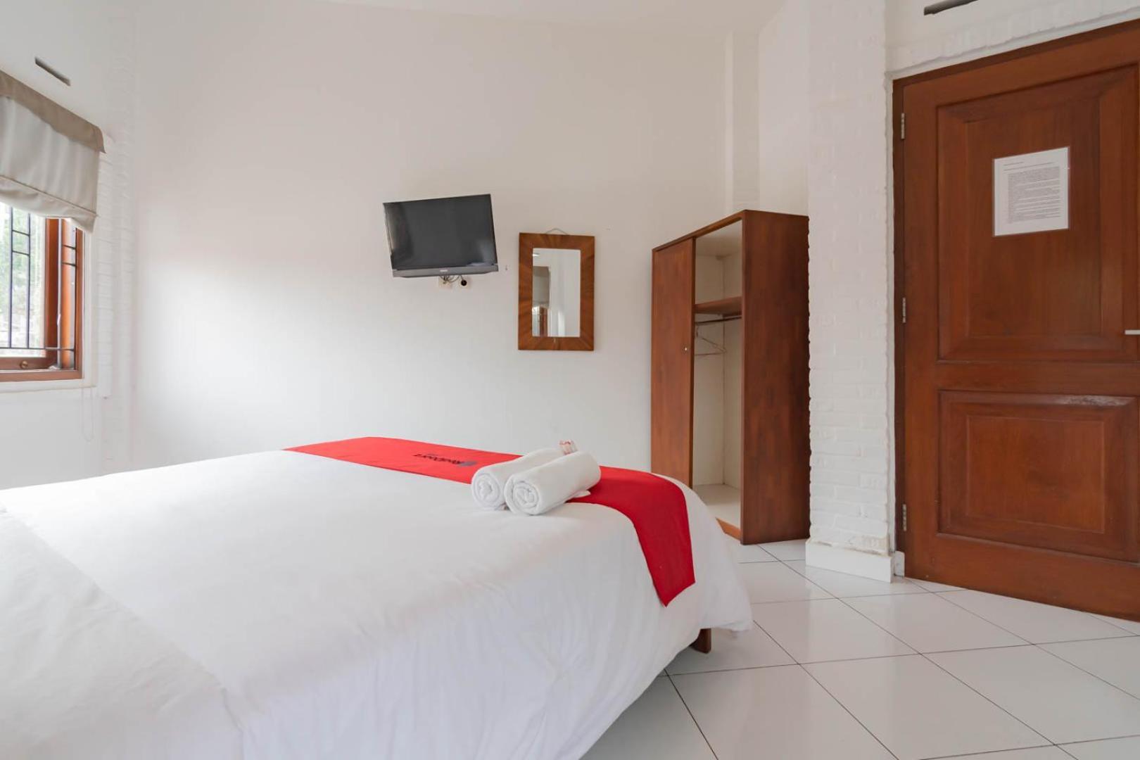 RedDoorz Plus near Dago Pakar Bandung Zewnętrze zdjęcie