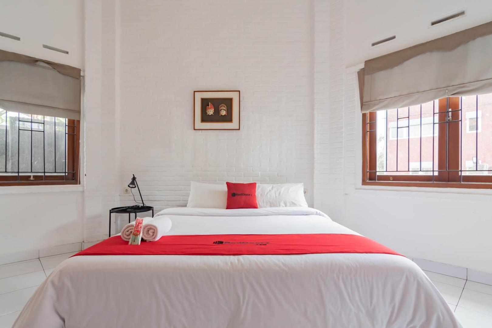 RedDoorz Plus near Dago Pakar Bandung Zewnętrze zdjęcie